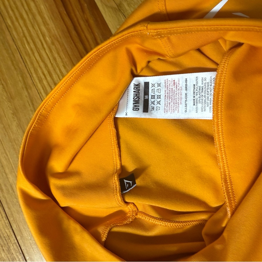 Gymshark Women’s High Waist Orange Buttery Soft Seamless Cropped Leggings Size M - Picture 5 of 5
